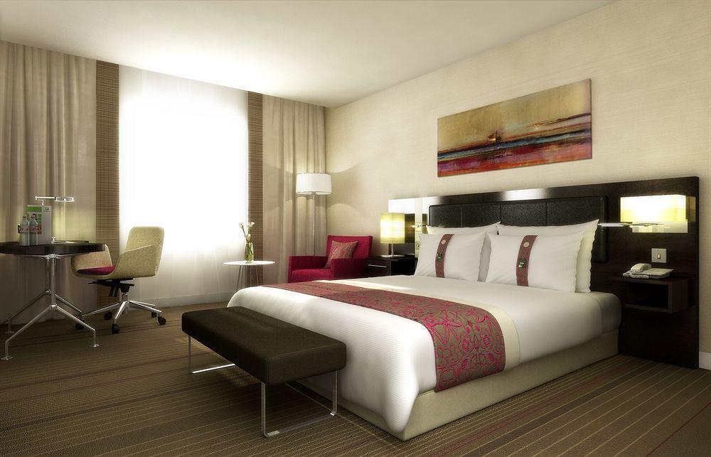 Hotel Alseeb By Ihg 4*